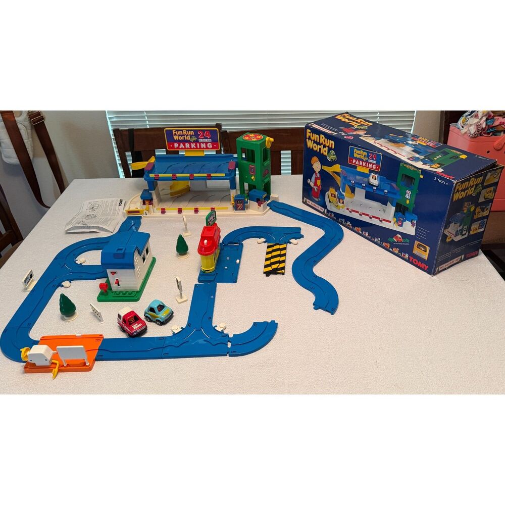 Vintage Tomy Fun Run World Set